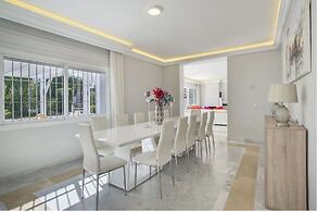 Elegant Villa Retreat