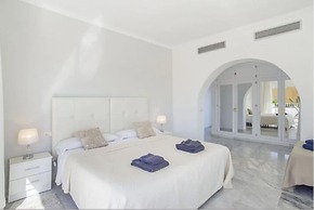 Elegant Villa Retreat