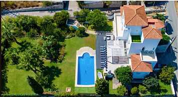 Elegant Villa Retreat