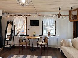 Hnameni Bovadzor Lodge