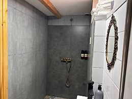 Hnameni Bovadzor Lodge