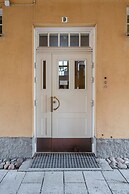 Historical Apartment in Tampere Downtown with Free Parking