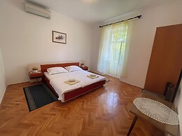 Apartment Perovic
