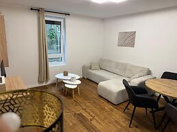 KC Hostings - Prestige Apartments