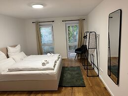 KC Hostings - Prestige Apartments