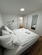 KC Hostings - Prestige Apartments