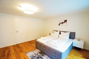 KC Hostings - Prestige Apartments