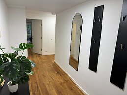 KC Hostings - Prestige Apartments