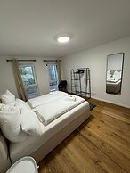 KC Hostings - Prestige Apartments