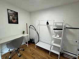 KC Hostings - Prestige Apartments