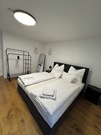 KC Hostings - Prestige Apartments