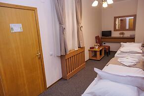 Bucharest Downtown Inn
