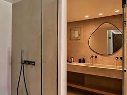 Kounoupas Complex by Mykonos Rocks