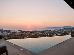 Kounoupas Complex by Mykonos Rocks