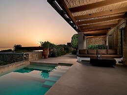 Kounoupas Complex by Mykonos Rocks