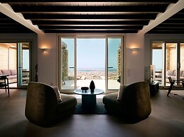 Kounoupas Complex by Mykonos Rocks