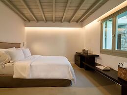 Kounoupas Complex by Mykonos Rocks