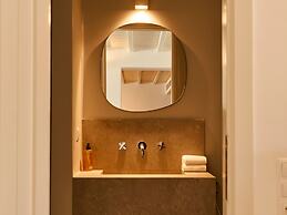 Kounoupas Complex by Mykonos Rocks