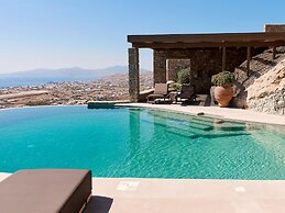 Kounoupas Complex by Mykonos Rocks