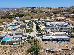Kounoupas Complex by Mykonos Rocks