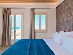 Kounoupas Complex by Mykonos Rocks