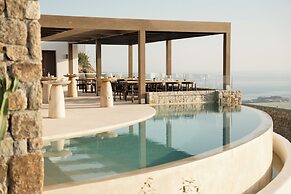 Kounoupas Complex by Mykonos Rocks