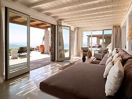 Kounoupas Complex by Mykonos Rocks