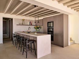 Kounoupas Complex by Mykonos Rocks