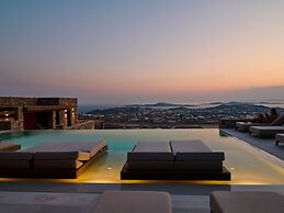 Kounoupas Complex by Mykonos Rocks