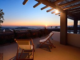 Kounoupas Complex by Mykonos Rocks