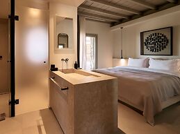 Kounoupas Complex by Mykonos Rocks