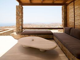 Kounoupas Complex by Mykonos Rocks