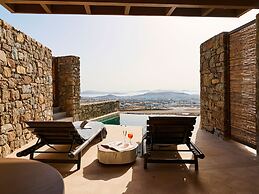 Kounoupas Complex by Mykonos Rocks