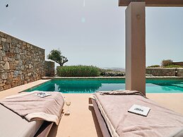 Kounoupas Complex by Mykonos Rocks