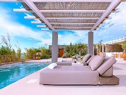 Kounoupas Complex by Mykonos Rocks