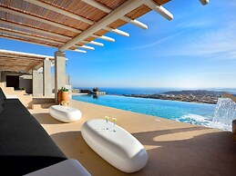 Kounoupas Complex by Mykonos Rocks