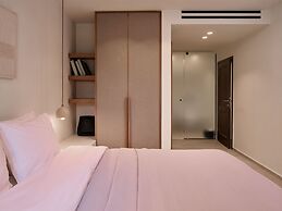 Kounoupas Complex by Mykonos Rocks