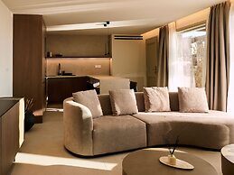 Kounoupas Complex by Mykonos Rocks