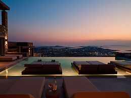 Kounoupas Complex by Mykonos Rocks