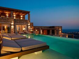 Kounoupas Complex by Mykonos Rocks