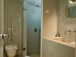 Kounoupas Complex by Mykonos Rocks