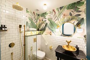 Xuru Downtown Studios