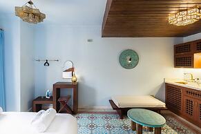 Xuru Downtown Studios