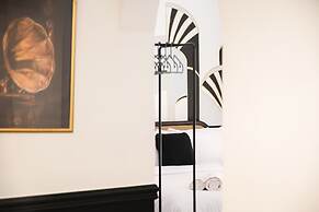 Xuru Downtown Studios