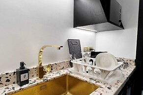 Xuru Downtown Studios