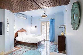 Xuru Downtown Studios