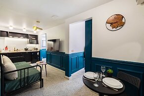 Xuru Downtown Studios