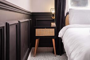 Xuru Downtown Studios