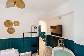 Xuru Downtown Studios