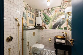 Xuru Downtown Studios